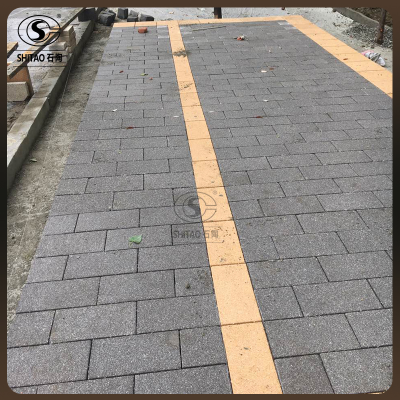 陶瓷透水砖维护生态环境